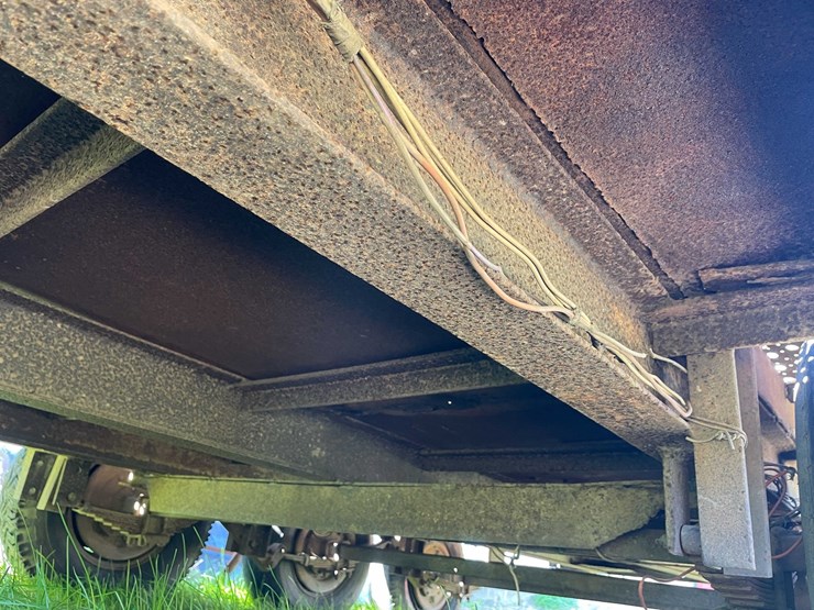 #5574-•-heavy-duty-trailer-image-29