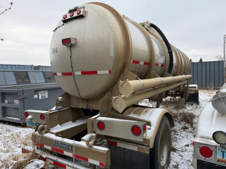 2011-brenner-tank-pup-trailer-image-5
