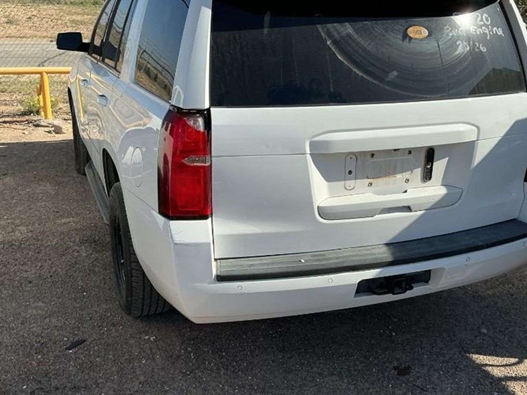 2019-chevrolet-tahoe-image-3