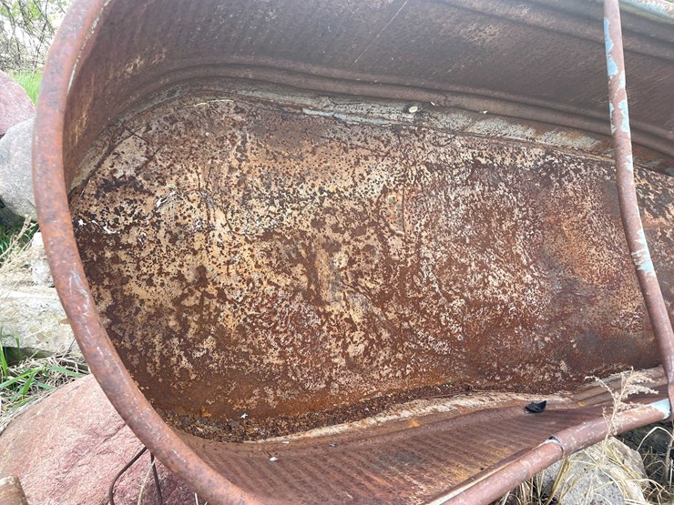 #5605-•-scrap-metal-image-15