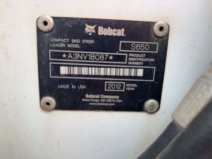 2012-bobcat-s650-image-23