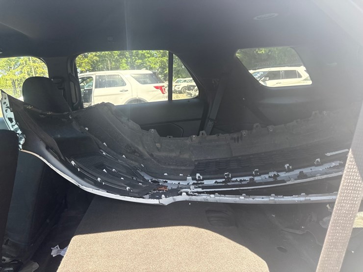 2019-ford-explorer-image-29