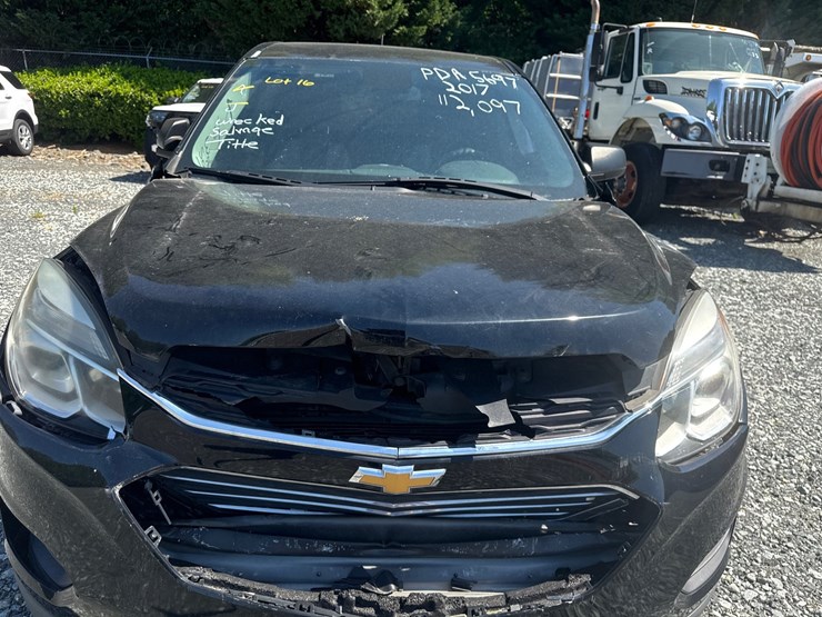 2017-chevrolet-equinox-image-8