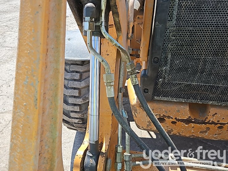 2016-case-580n-image-9
