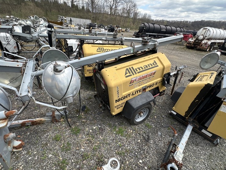 2014-caterpillar-c11-image-1