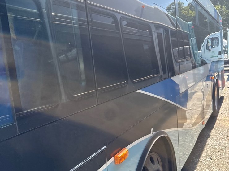 2007-gillig-low-floor-image-7