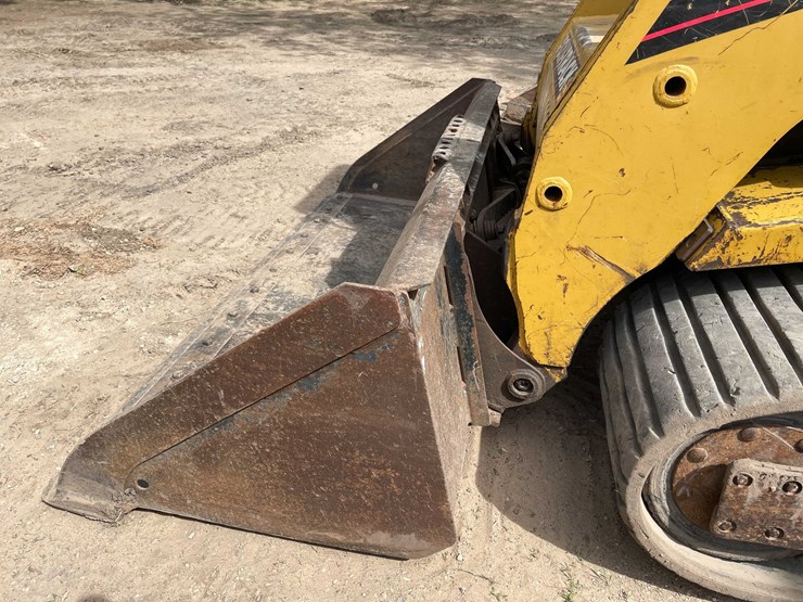#5559-•-asv-rc85-skid-loader-image-20