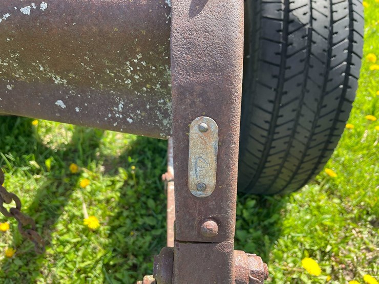 #5596-•-vintage-2-axle-car-frame-image-20