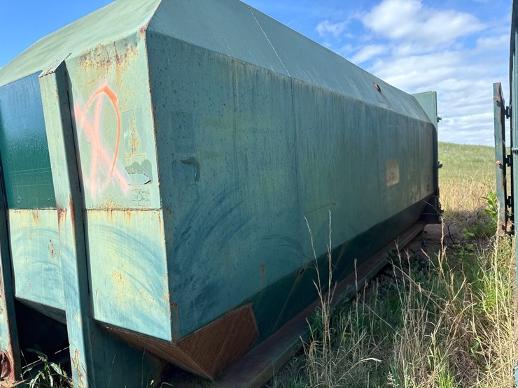 #23-•-compact-dumpster-image-3