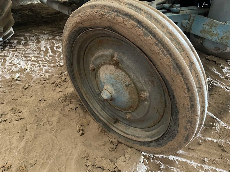 ford-tractor-image-52