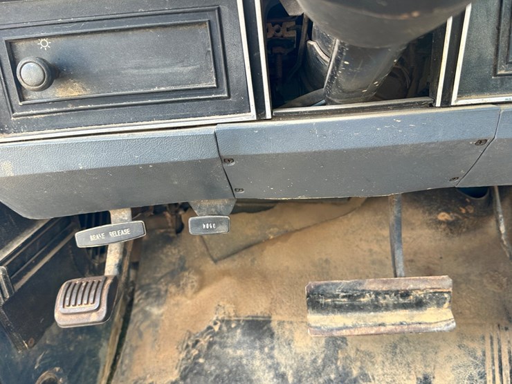 1989-dodge-150-image-44