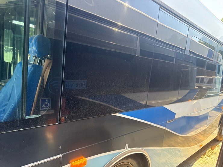 2007-gillig-low-floor-image-9