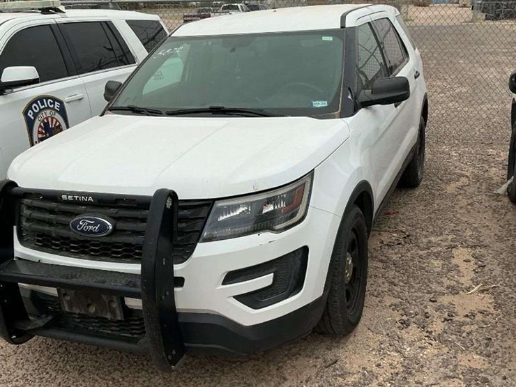 2018-ford-explorer-image-1