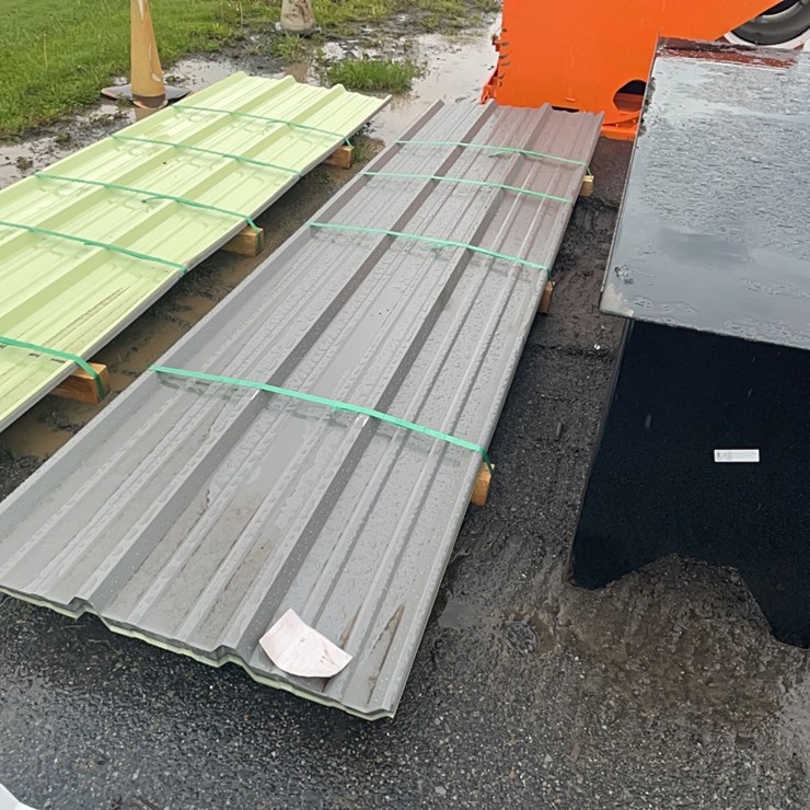 NEW 12FT. LONG PAINTED R PANEL NEW SUPPORT EQUIPMENT