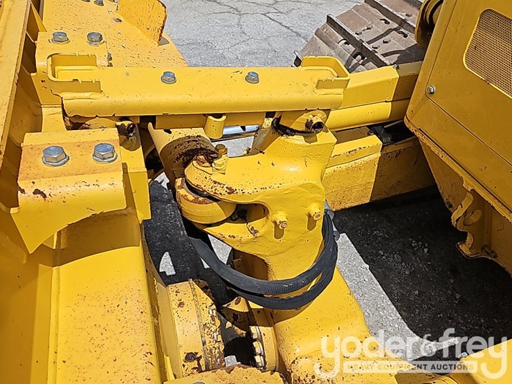 2023-komatsu-d51ex-24-image-9
