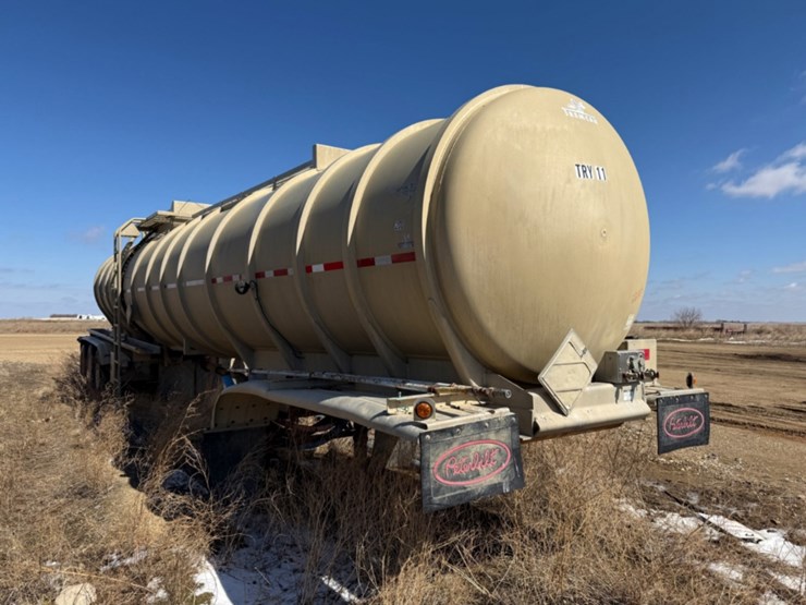 2012-hutchison-crude-trailer-image-2