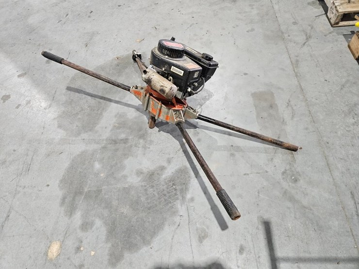 #92-•-2-person-gas-powered-post-hole-digger-image-7