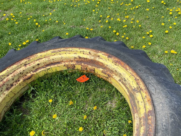 #5589-•-tractor-tire-image-8