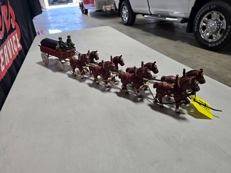#74-•-budwieser-cast-iron-team-&-wagon-image-9