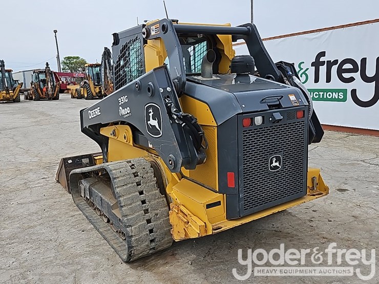 2021-deere-331g-image-3