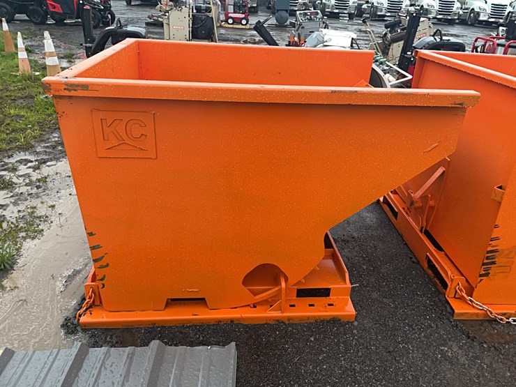 new-2-cubic-yard-self-dumping-hopper-scrap-recycling-equipment-image-2