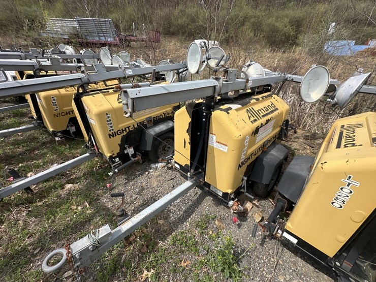 2015-caterpillar-c11-image-1