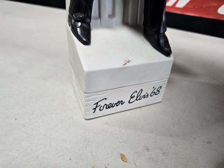 #93-•-mccormick-forever-elvis-"68-music-box-decanter-image-7