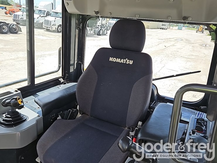 2023-komatsu-d51ex-24-image-32