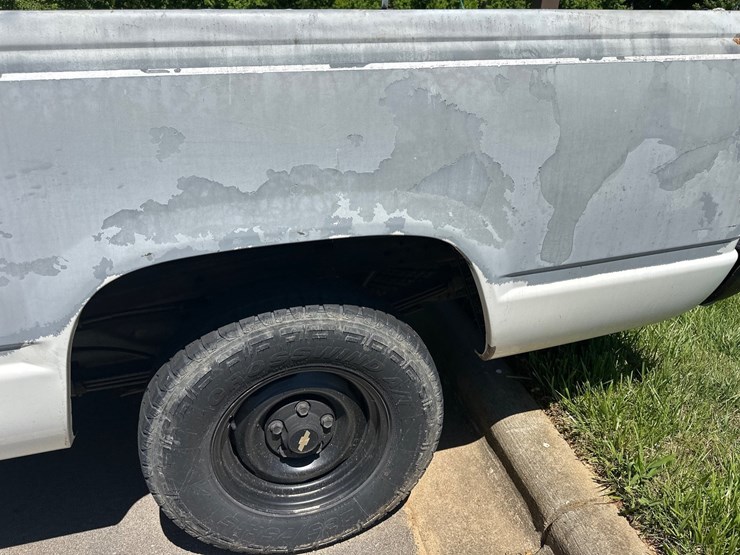 #6-•-1995-chevy-truck-image-17