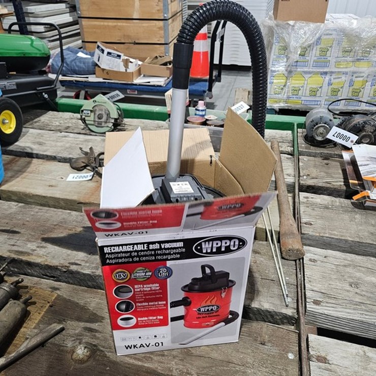 #8 • WPPO 18 Volt Rechargeable Ash Vacuum