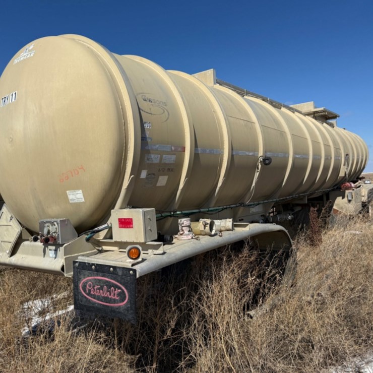 2012 HUTCHISON CRUDE TRAILER