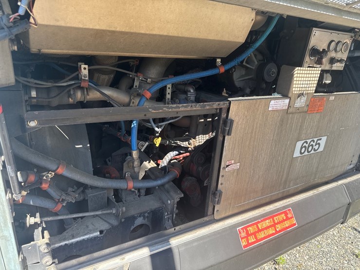 2012-gillig-low-floor-image-16