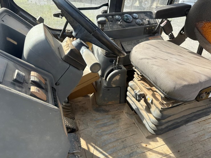 1998-caterpillar-426c-image-15