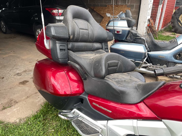 #5572-•-2012-honda-gold-wing-motorcycle-image-21
