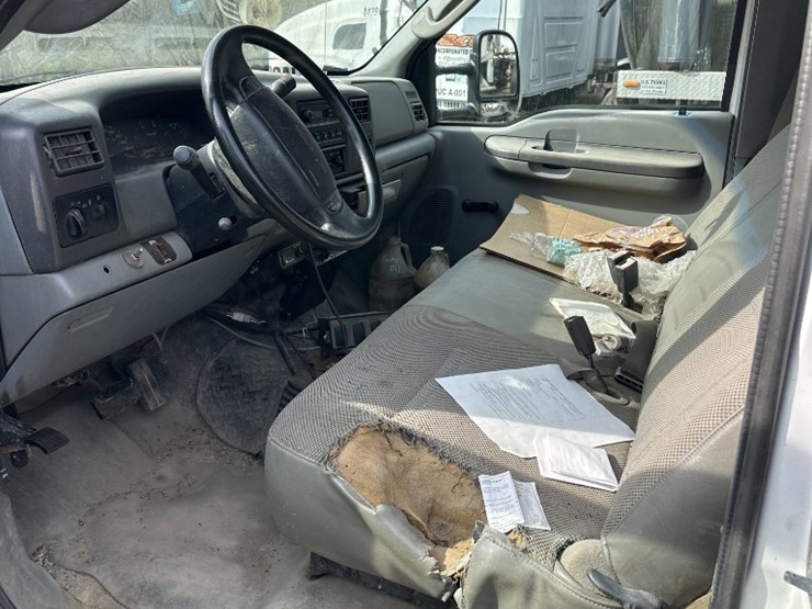 2004-ford-f350-image-6