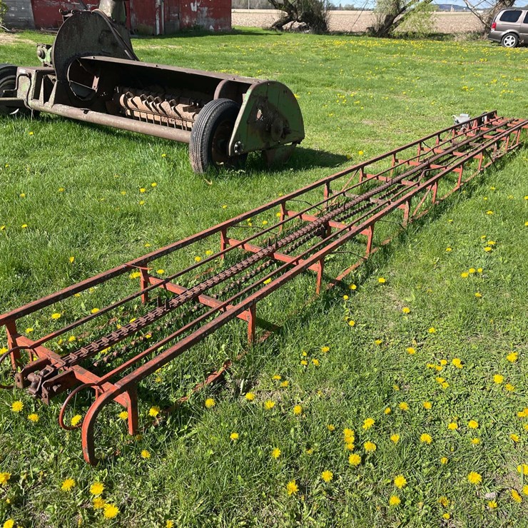 #5579 • Hay Elevator