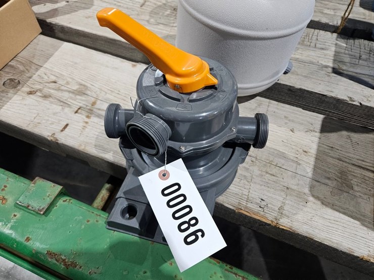 #86-•-bestway-pool-filter-and-hose-image-2