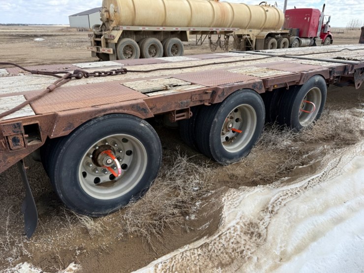 2010-.-triaxle-lowboy-image-6
