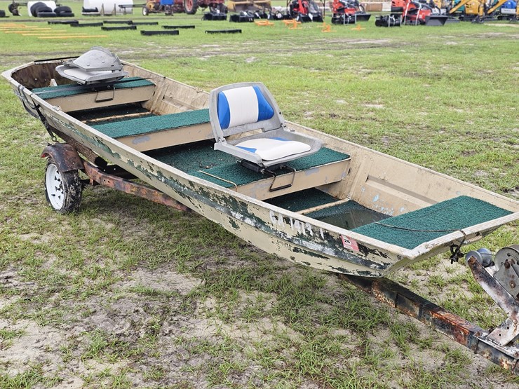 14'-jon-boat-w/-trailer-image-2