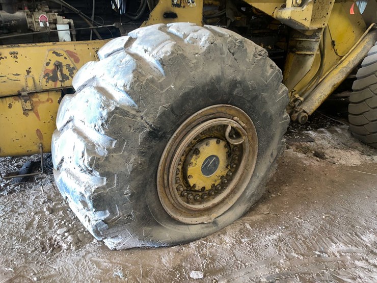 #5557-•-hough-120-payloader-image-99
