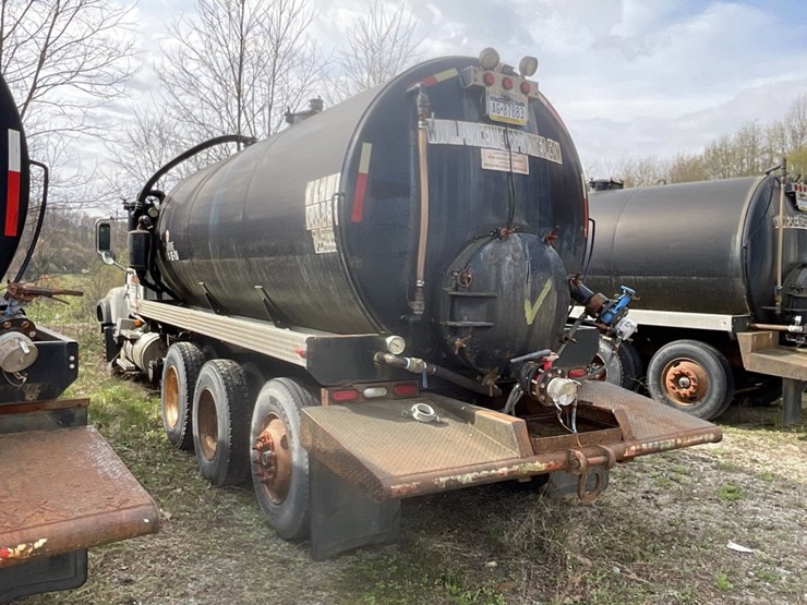 2006-mack-cv713-image-6