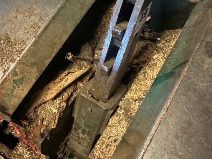 cleereman-3ft-bar-log-turner-with-control-in-cab-image-2