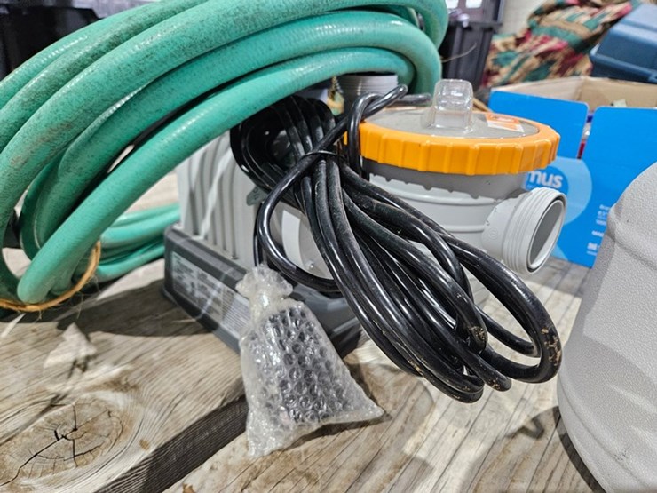 #86-•-bestway-pool-filter-and-hose-image-5