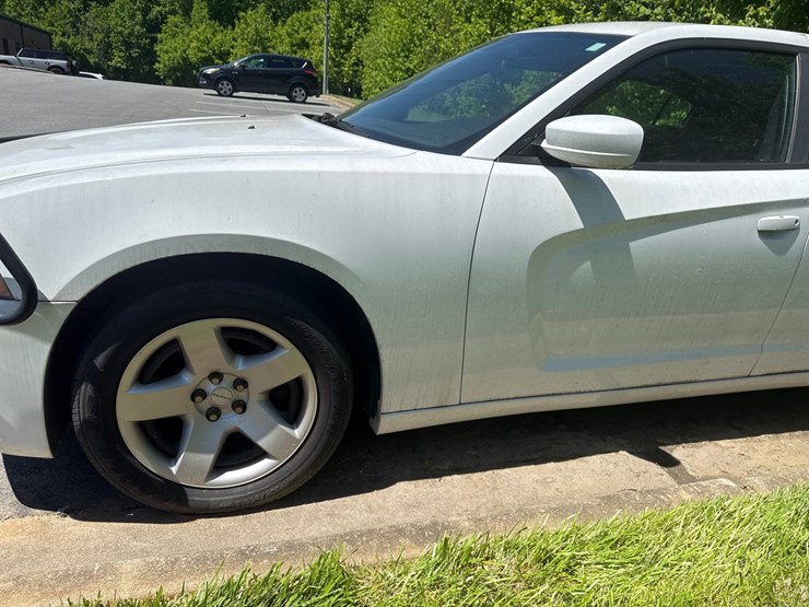 #7-•-2014-dodge-charger-image-10
