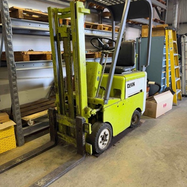 Clark Propane Forklift CF25