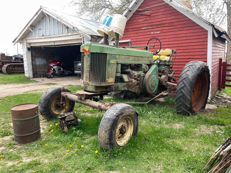 john-deere-720-image-1
