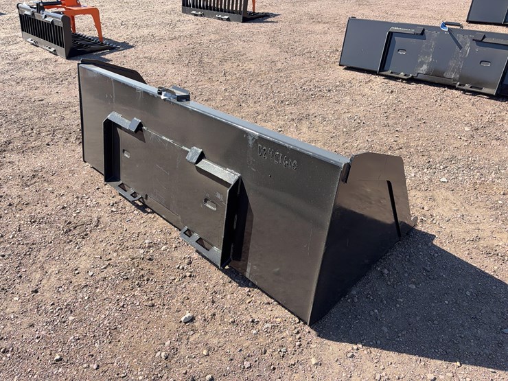 skid-steer-snow/litter-bucket-image-3