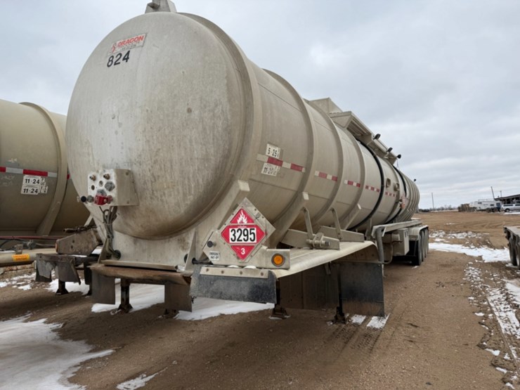 2011-dragon-4-axle-crude-trailer-image-1