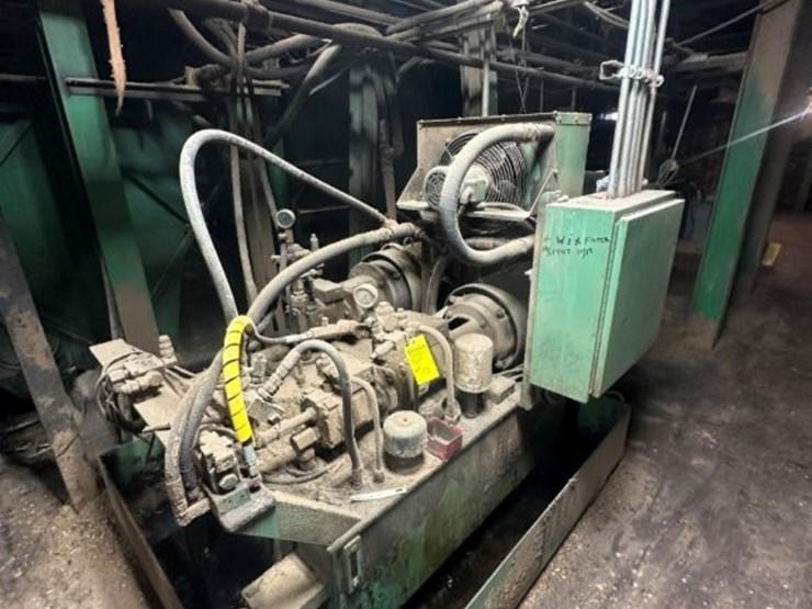 crosby-4-x-40inch-optimizing-edger-with-lewis-scanner-and-controls,-infeed-queing-decks,-14ft-outfee-image-21