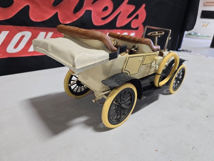 #88-•-mccormick-1910-oldsmobile-decanter-image-9